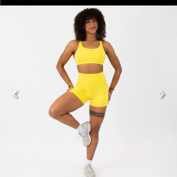 Fleo High Rise Shorts - Picture 9 of 10